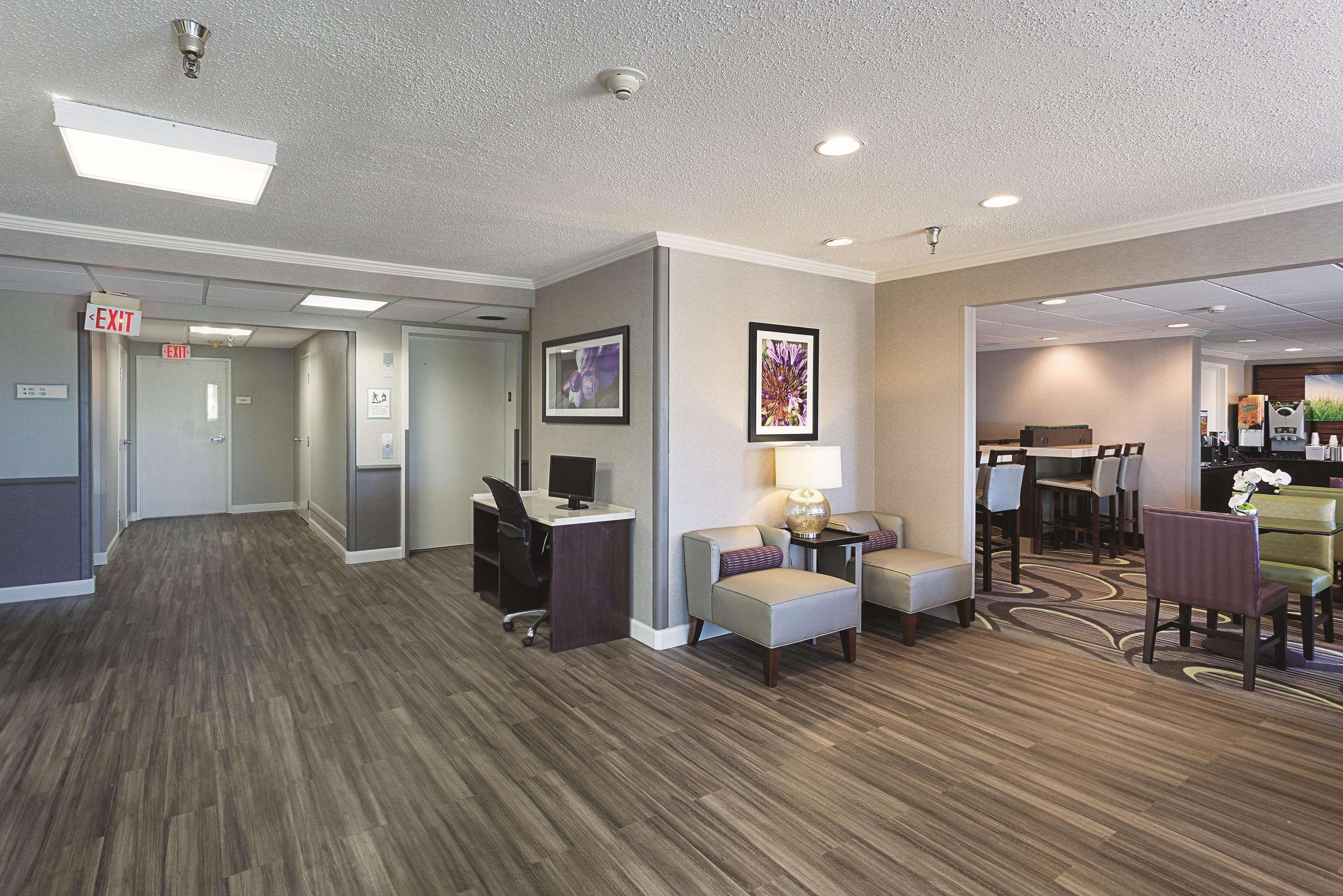 La Quinta By Wyndham Baton Rouge Siegen Lane Hotel Prairieville Exterior photo